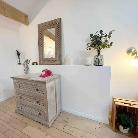 Magnifique Grange Renovee Au Coeur De La Champagne Holiday home Les Mesneux
