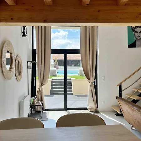 Magnifique Grange Renovee Au Coeur De La Champagne * Les Mesneux