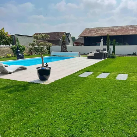 Holiday home Magnifique Grange Renovee Au Coeur De La Champagne Les Mesneux